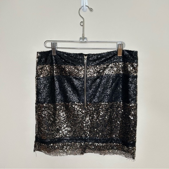 Lucca Couture High Waist Sequin Mini Skirt Black & Gold Stripe Size Medium - Picture 7 of 7